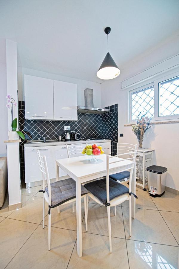 B&Bea Sweet Home Aurelia Roma Exterior foto